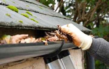 gutter cleaning Chase Cross, Havering